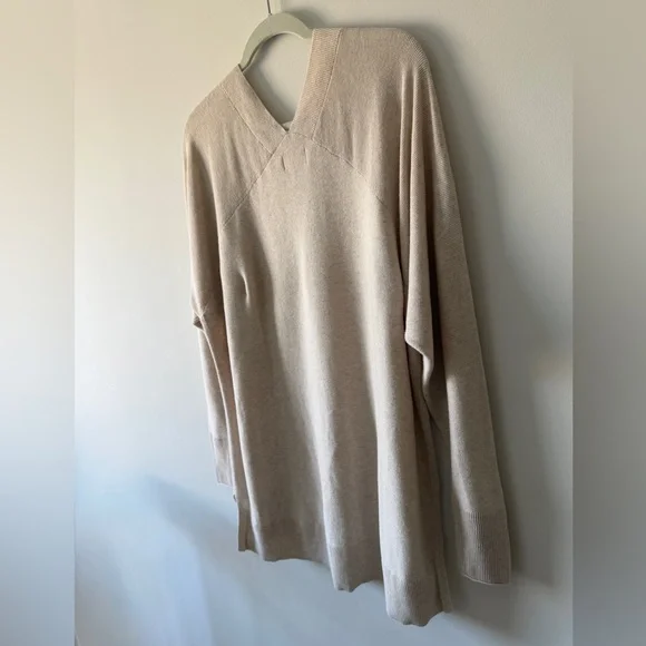 Lou & Grey V-Neck Tunic Sweater L Oatmeal Beige Oversized 100% Cotton EUC - Picture 10 of 15